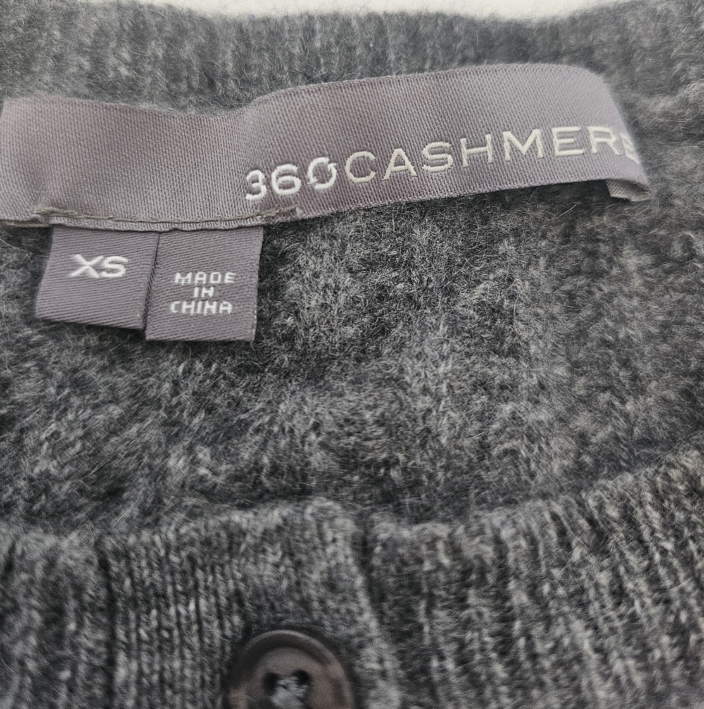 360 Cashmere Womans Sweater Sixe XS Grey 100% Cashmere 1/4 Button Pullover - Picture 2 of 6